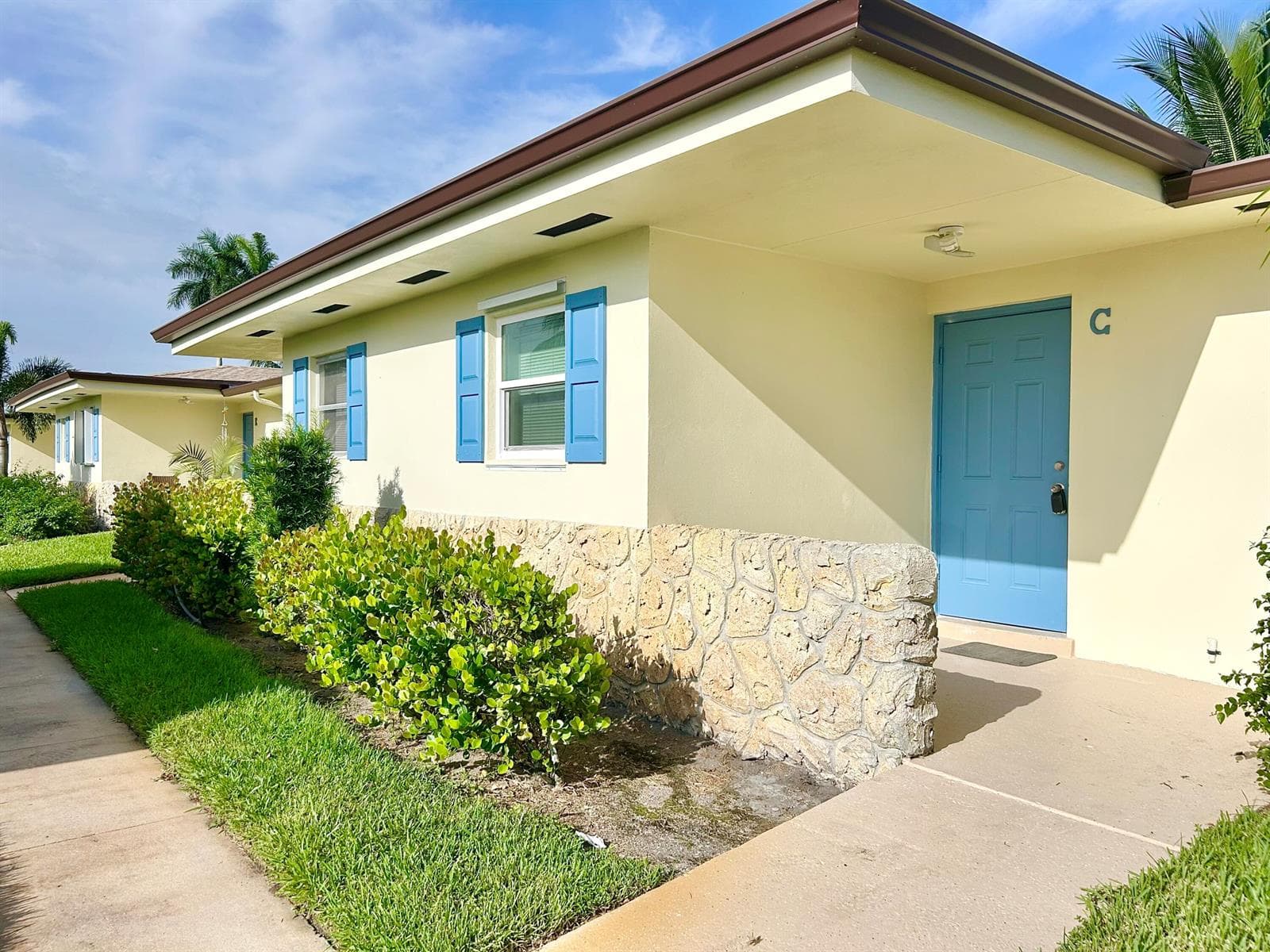 2844 Crosley Drive E # C, West Palm Beach, FL 33415 photo 2