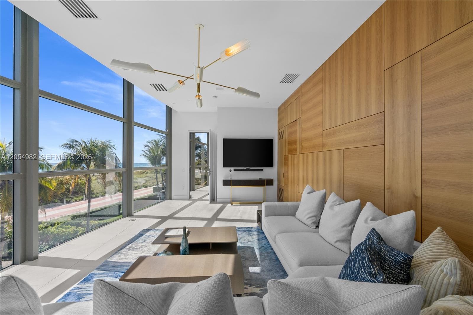 5875 Collins Ave # 401, Miami Beach, FL 33140
