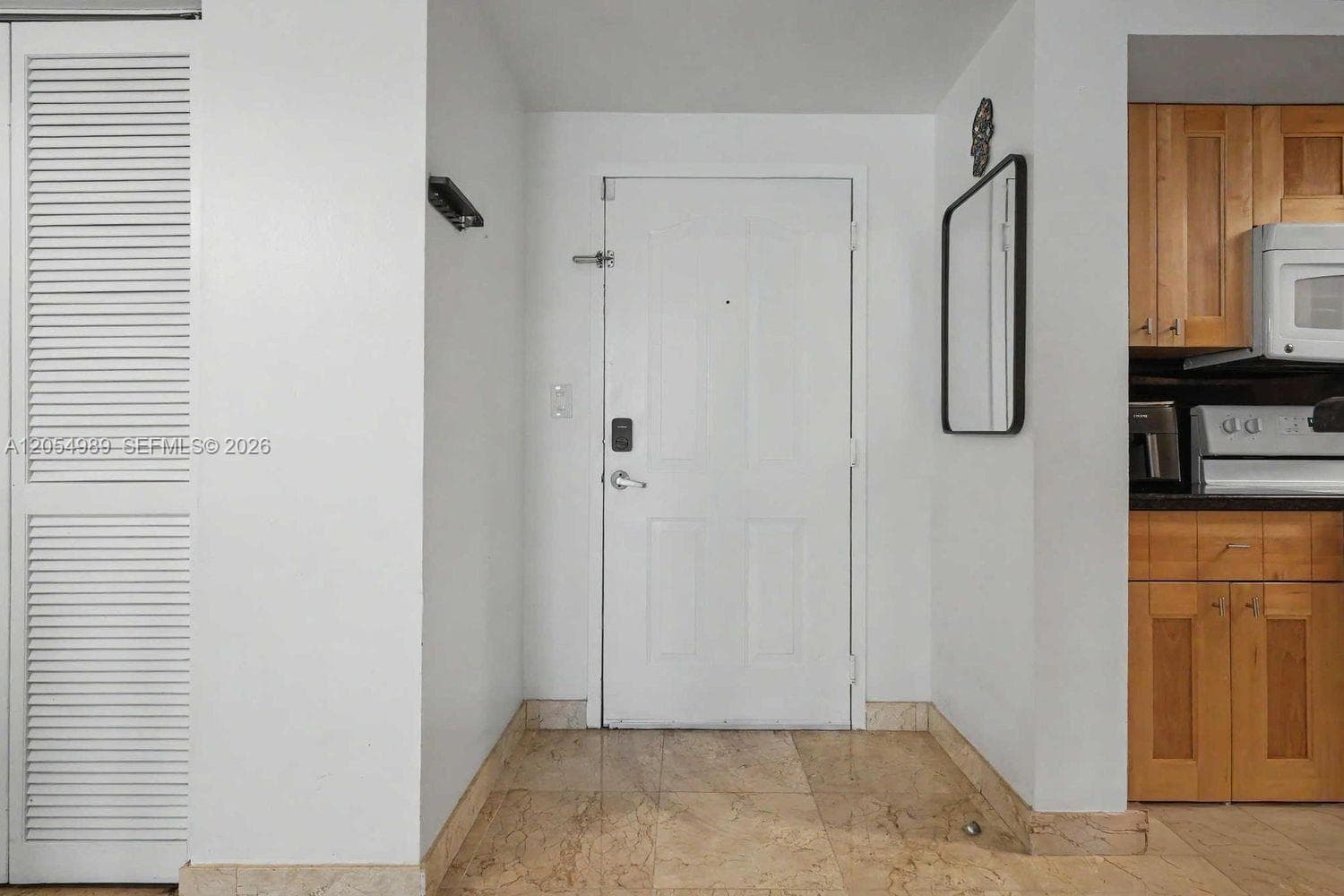 5085 NW 7th St # 906, Miami, FL 33126 photo 2