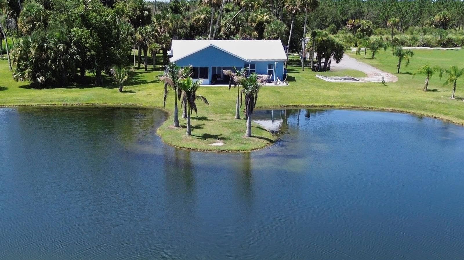18601 Orange Avenue, Fort Pierce, FL 34945 photo 3