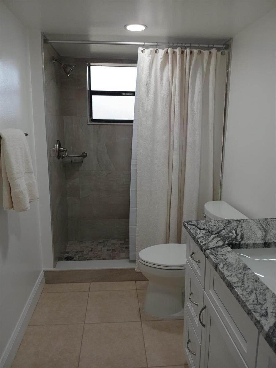 4760 LUCERNE LAKES Boulevard W # 405, Lake Worth, FL 33467 photo 2