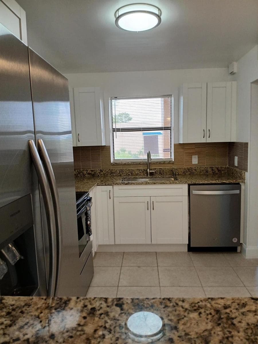 4760 LUCERNE LAKES Boulevard W # 405, Lake Worth, FL 33467 photo 3