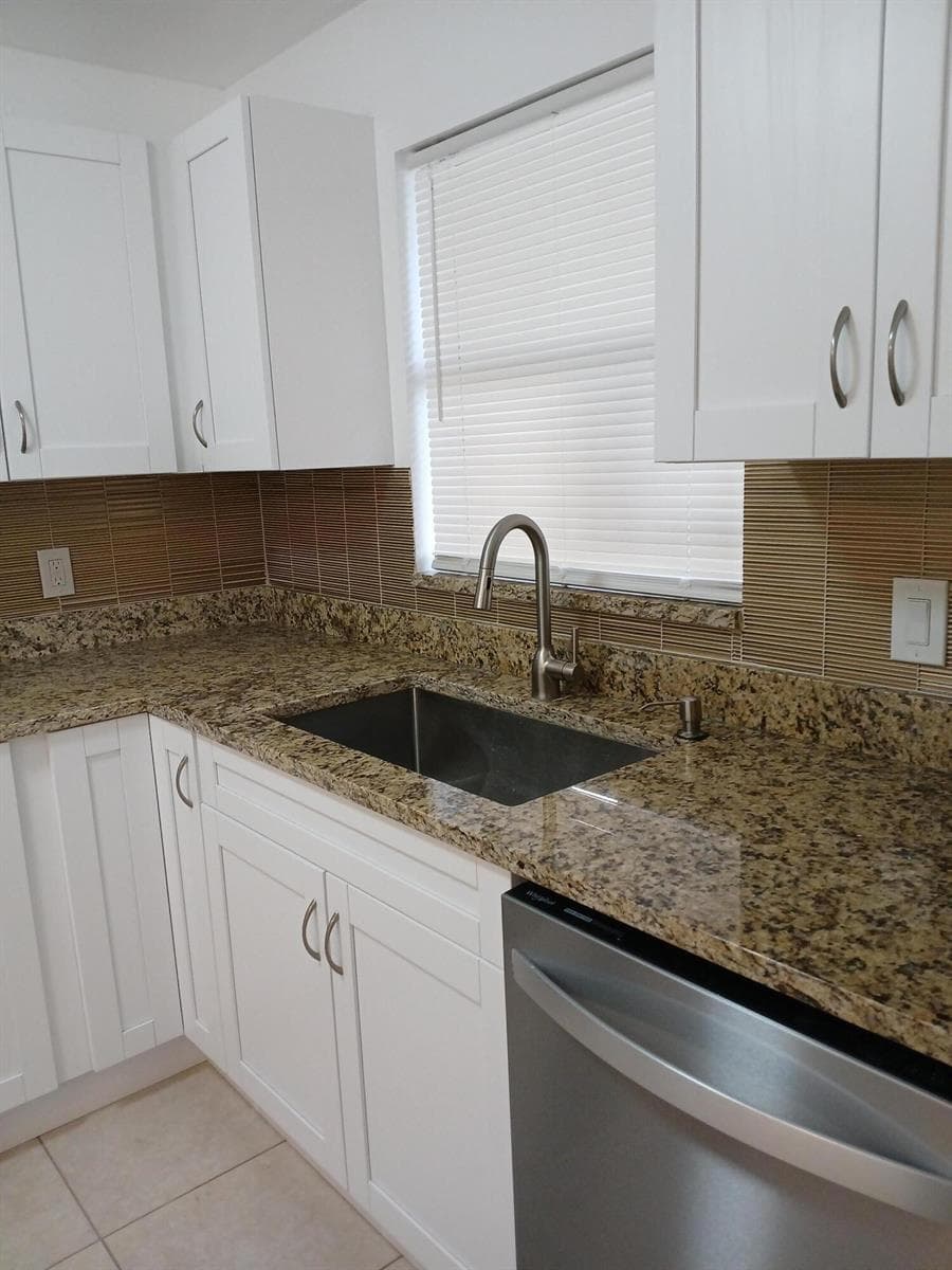 4760 LUCERNE LAKES Boulevard W # 405, Lake Worth, FL 33467 photo 4
