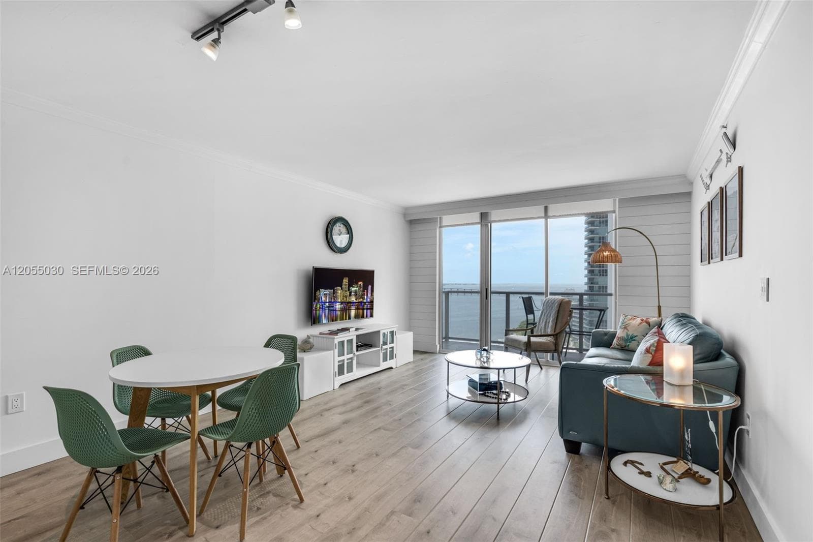 1155 Brickell Bay Dr # 2007, Miami, FL 33131 photo 3