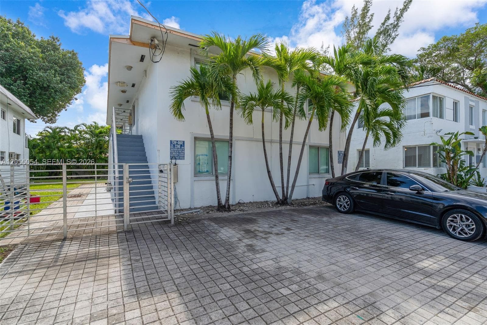 560 NE 63rd St, Miami, FL 33138 photo 2