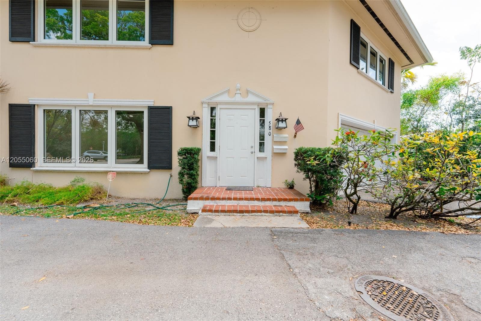 580 UNIVERSITY DR # 2, Coral Gables, FL 33134 photo 3