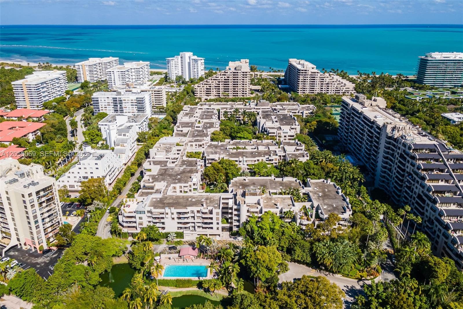 201 Crandon Blvd # 220, Key Biscayne, FL 33149 photo 2