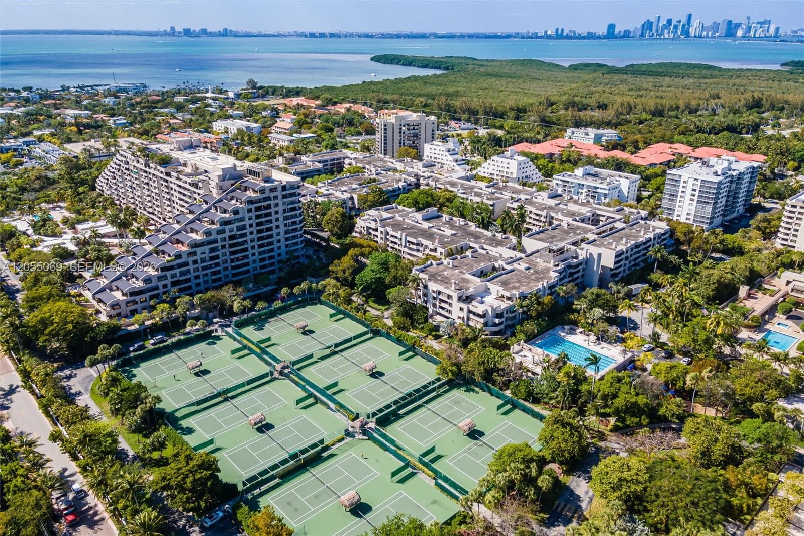 201 Crandon Blvd # 220, Key Biscayne, FL 33149