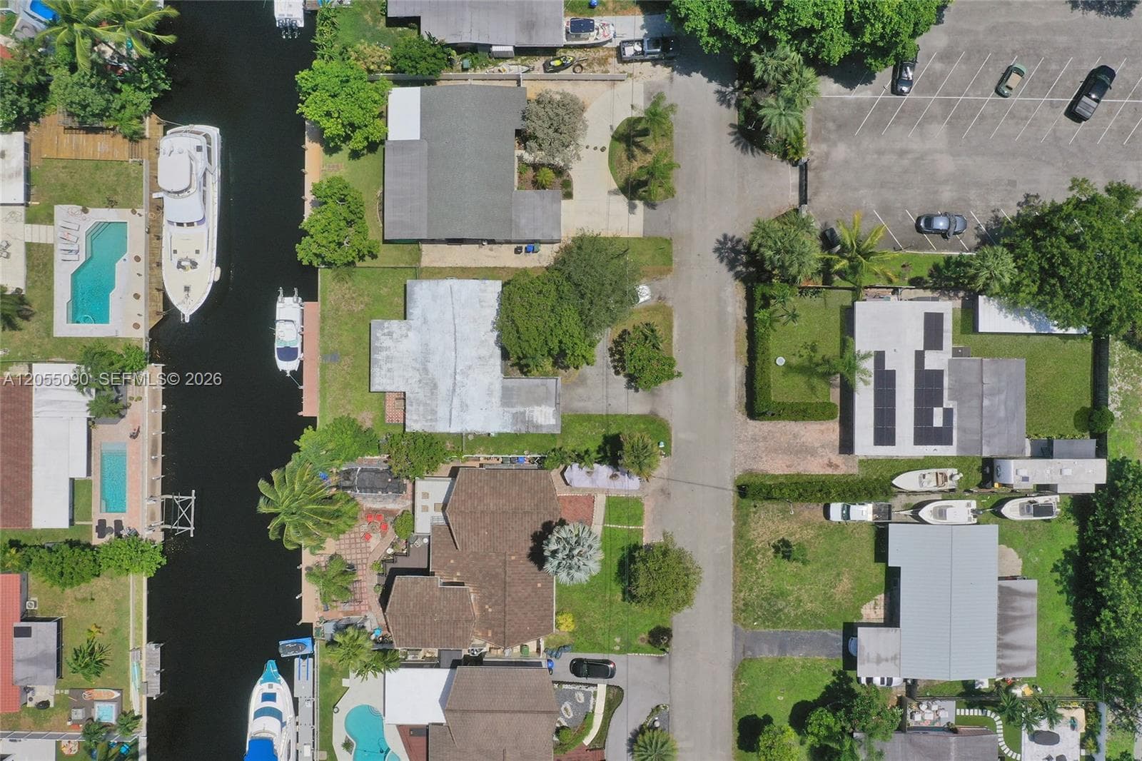 2531 Whale Harbor Ln, Fort Lauderdale, FL 33312 photo 2