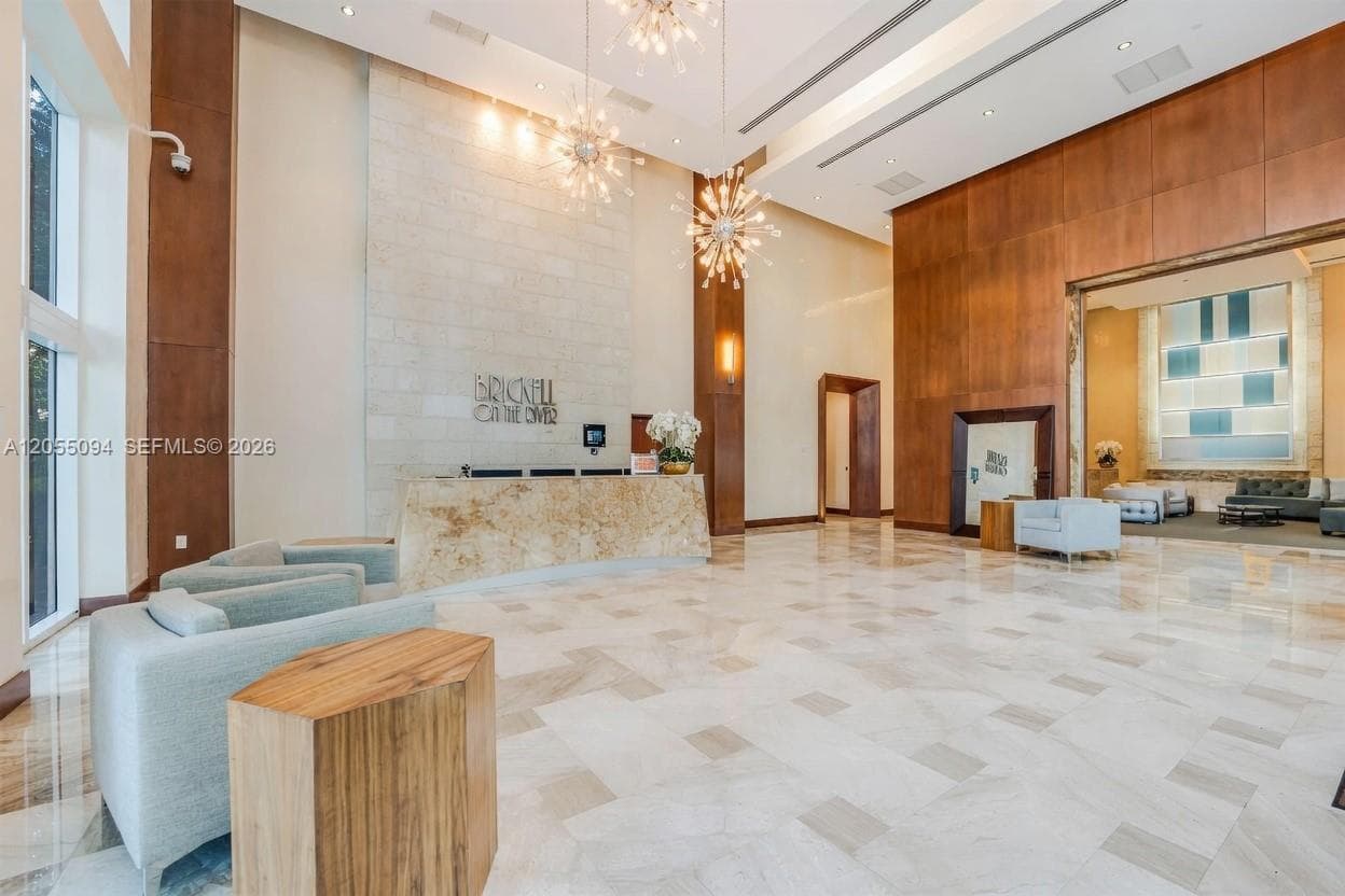 31 SE 5th St # 3712, Miami, FL 33131 photo 2