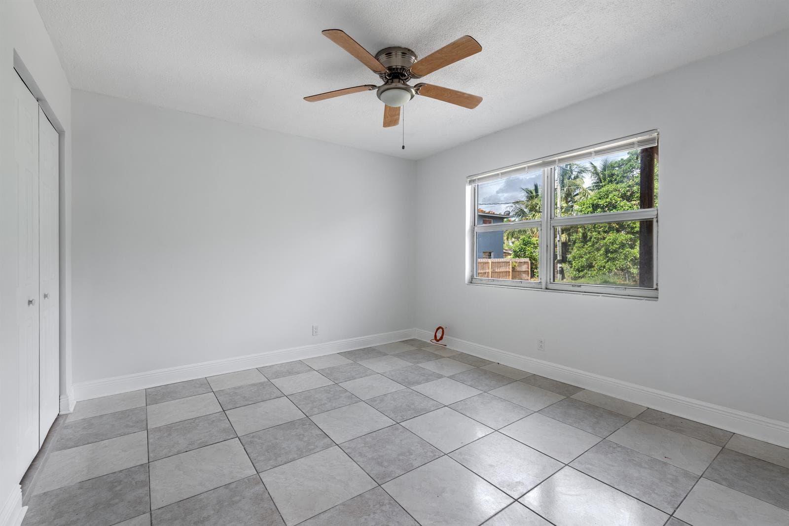 925 S Pine Street, Lake Worth, FL 33460 photo 4