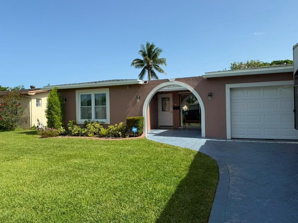 9340 NW 21ST Manor, Sunrise, FL 33322 photo 2