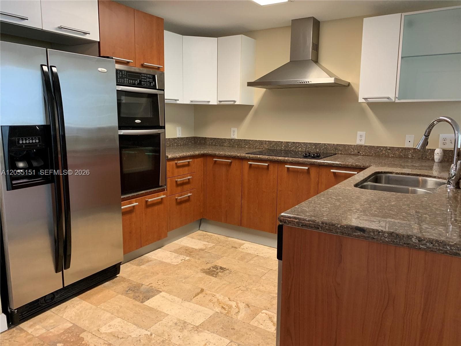 170 SE 14th St # 1402, Miami, FL 33131 photo 2