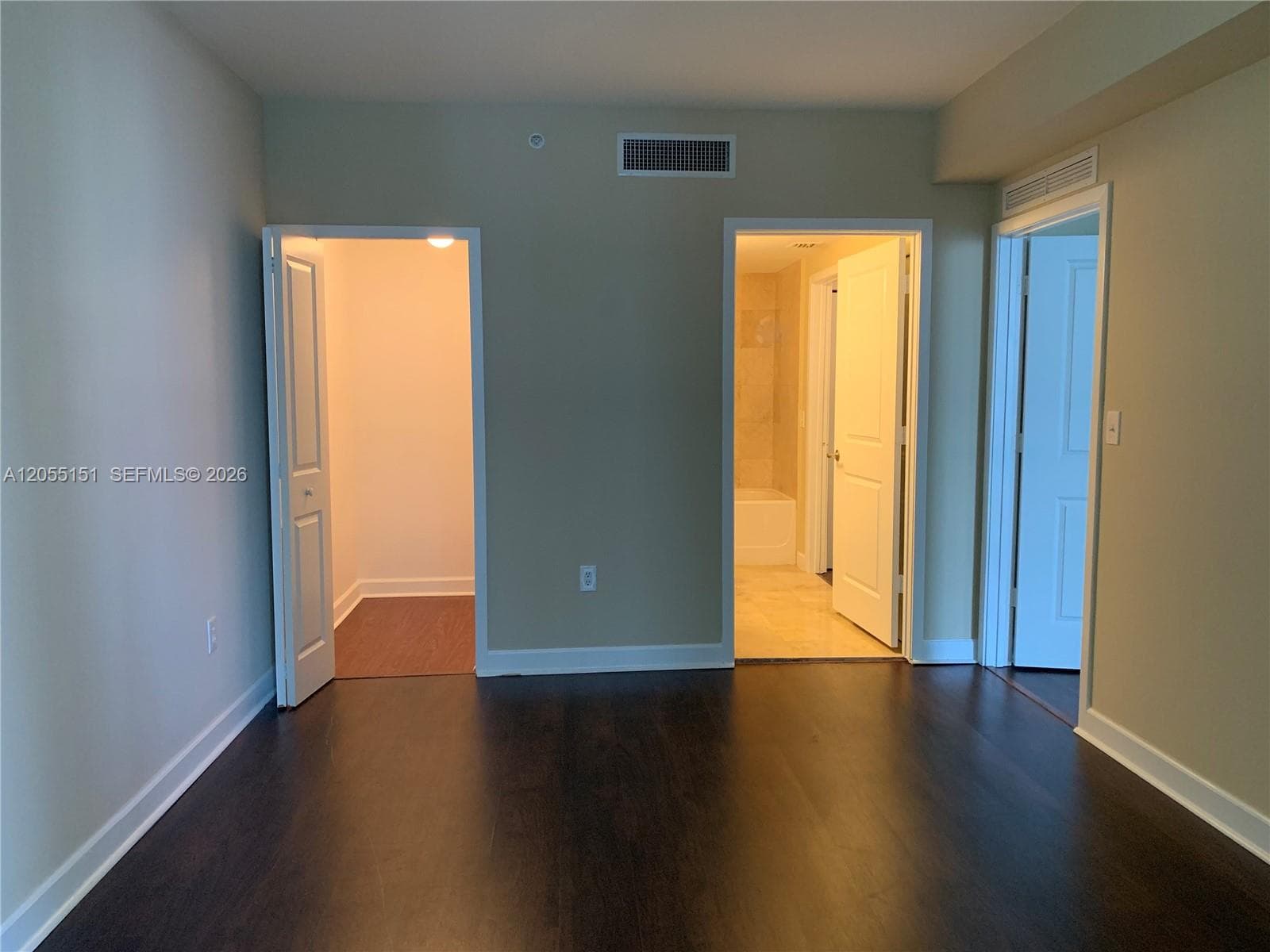 170 SE 14th St # 1402, Miami, FL 33131 photo 5