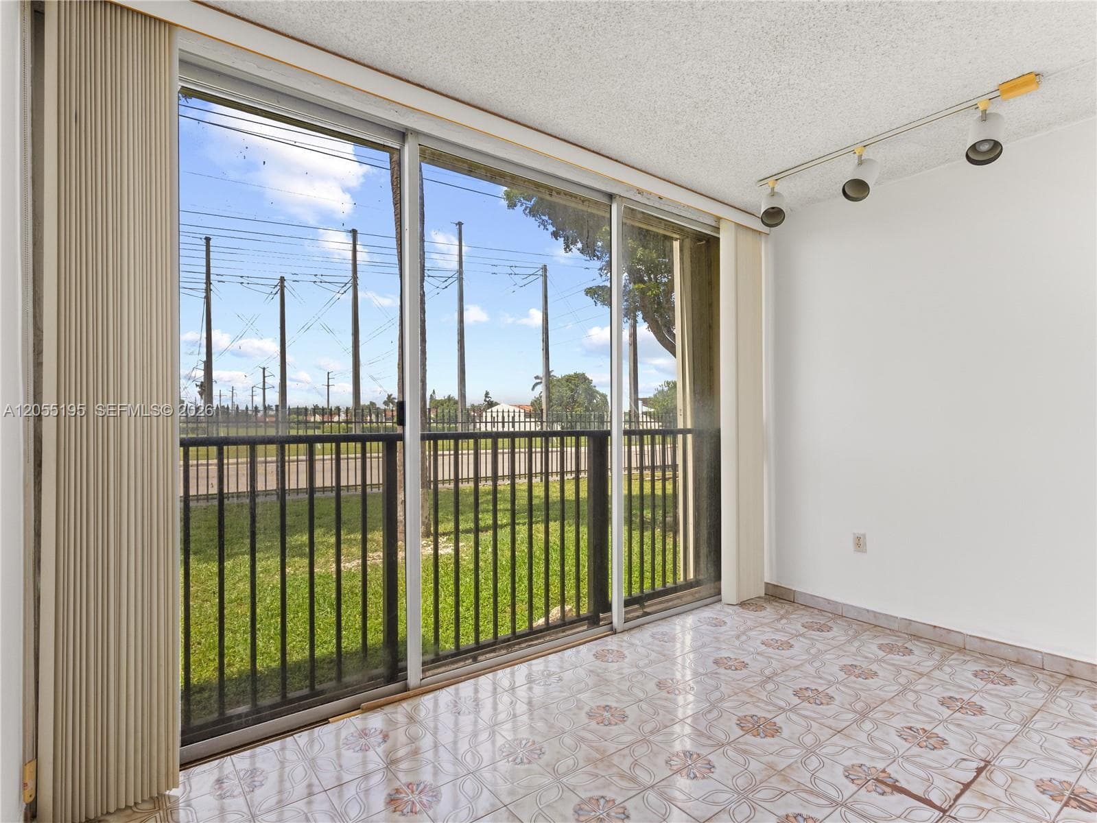 9401 SW 4th St # 104, Miami, FL 33174 photo 3