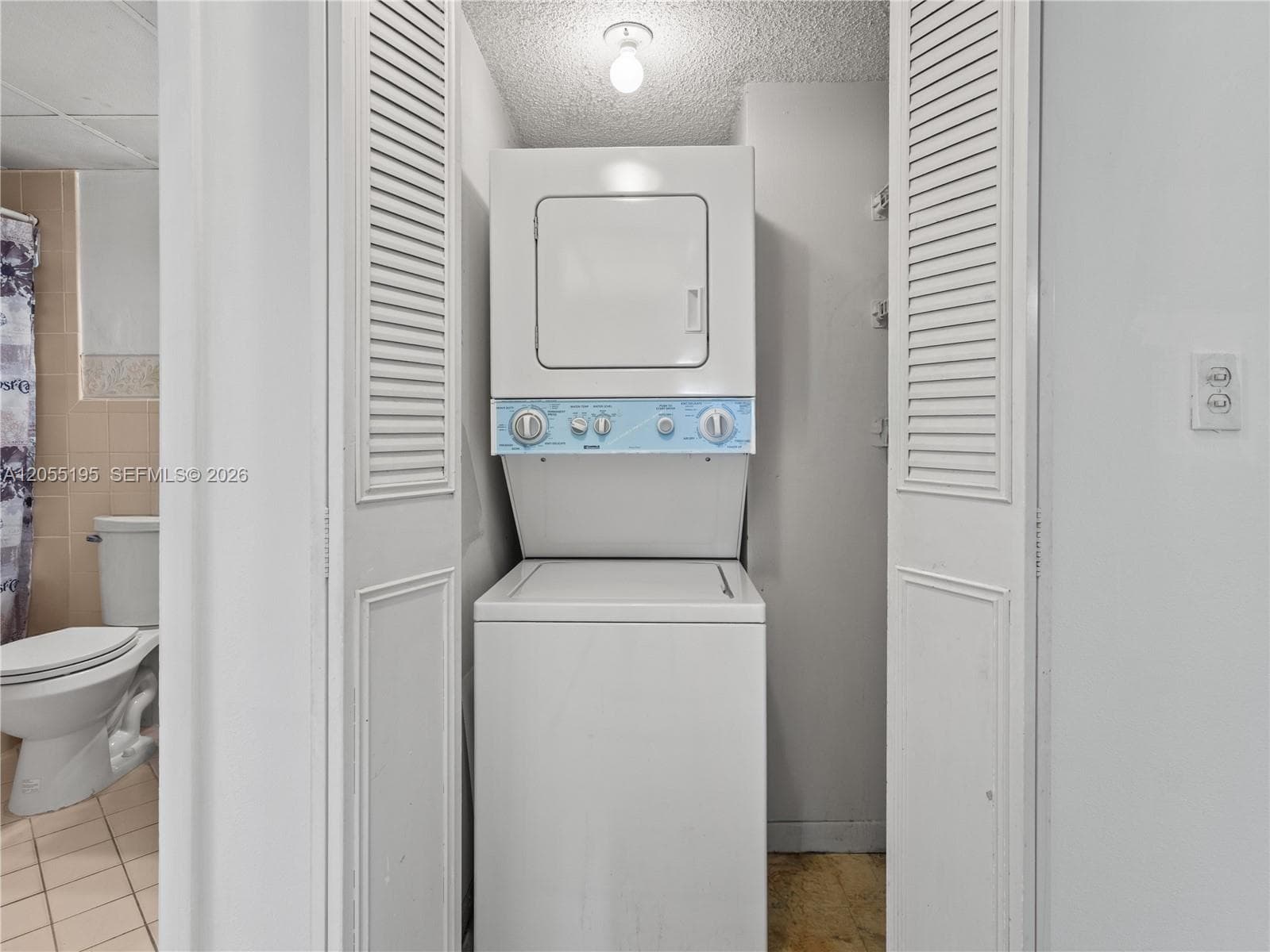 9401 SW 4th St # 104, Miami, FL 33174 photo 4