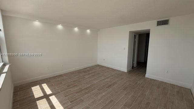 1660 NE 191st St # 110-1, Miami, FL 33179 photo 5