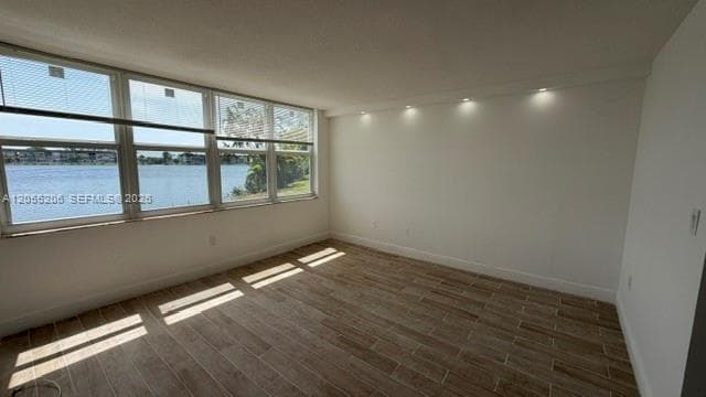 1660 NE 191st St # 110-1, Miami, FL 33179 photo 4