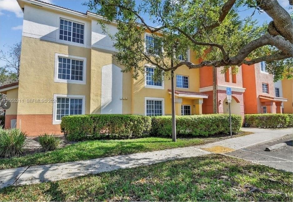 6769 Heritage Grande # 201, Boynton Beach, FL 33437 photo 4