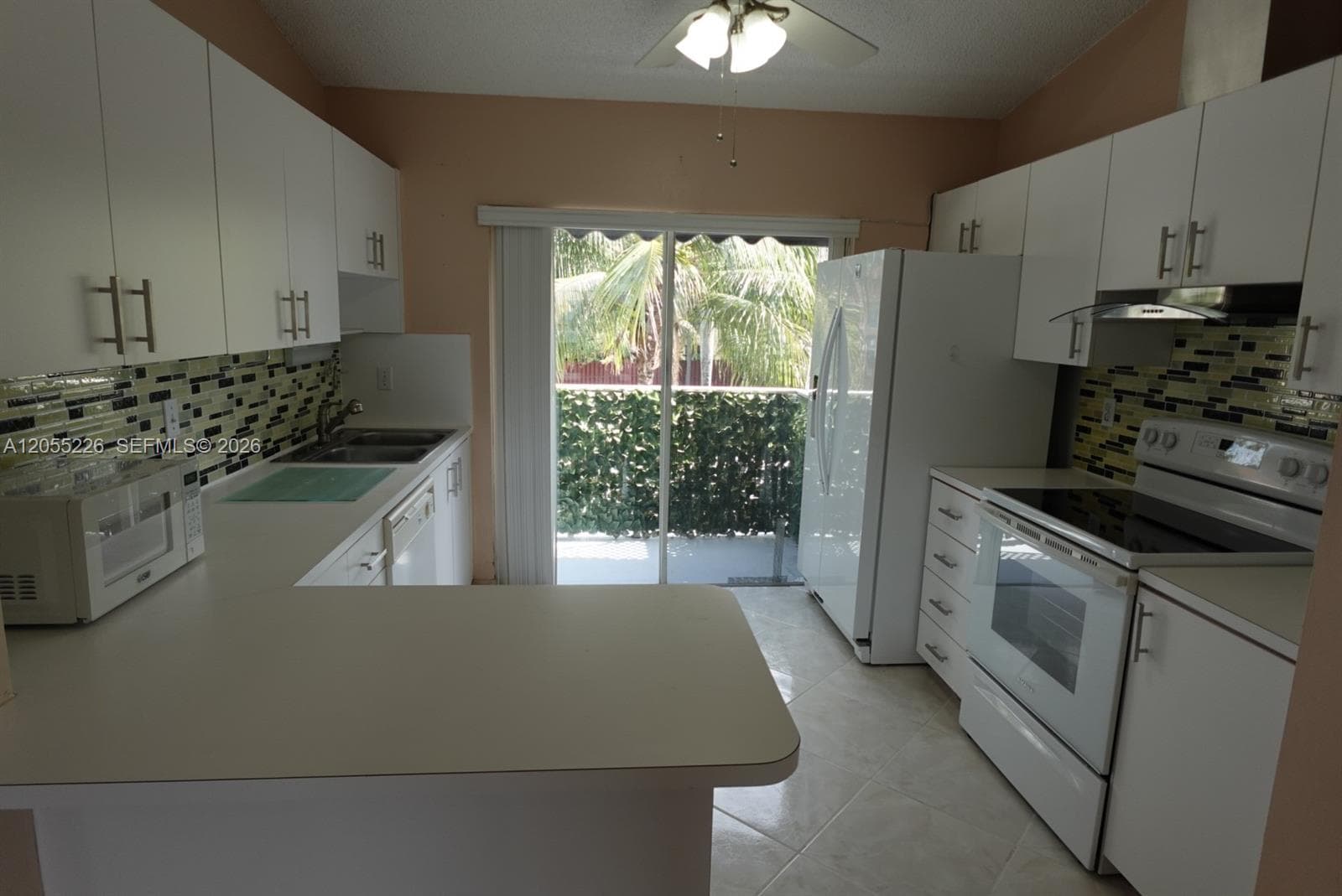 7030 NW 173rd Dr # 1602, Hialeah, FL 33015 photo 4