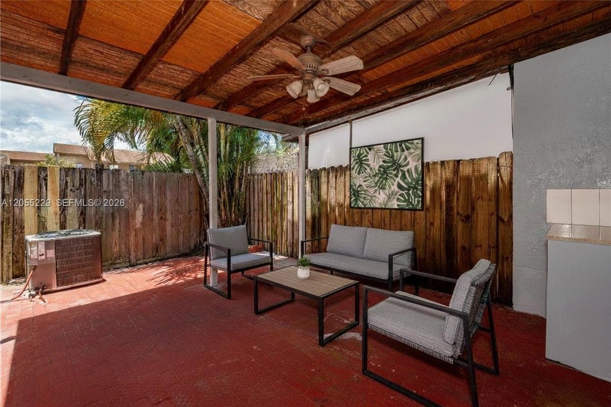 1082 W 79th St # 25, Hialeah, FL 33014 photo 5