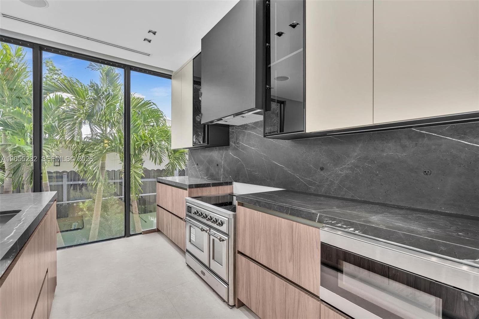 6020 Alton Rd, Miami Beach, FL 33140 photo 4