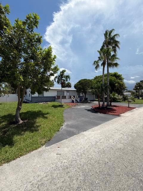 3040 TROPICAL Trail, Lake Worth, FL 33462 photo 2