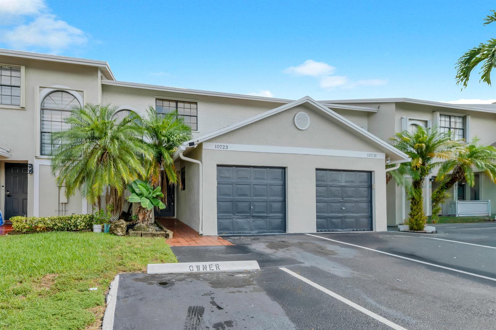 10723 NW 11TH Street # 10723, Pembroke Pines, FL 33026 photo 2