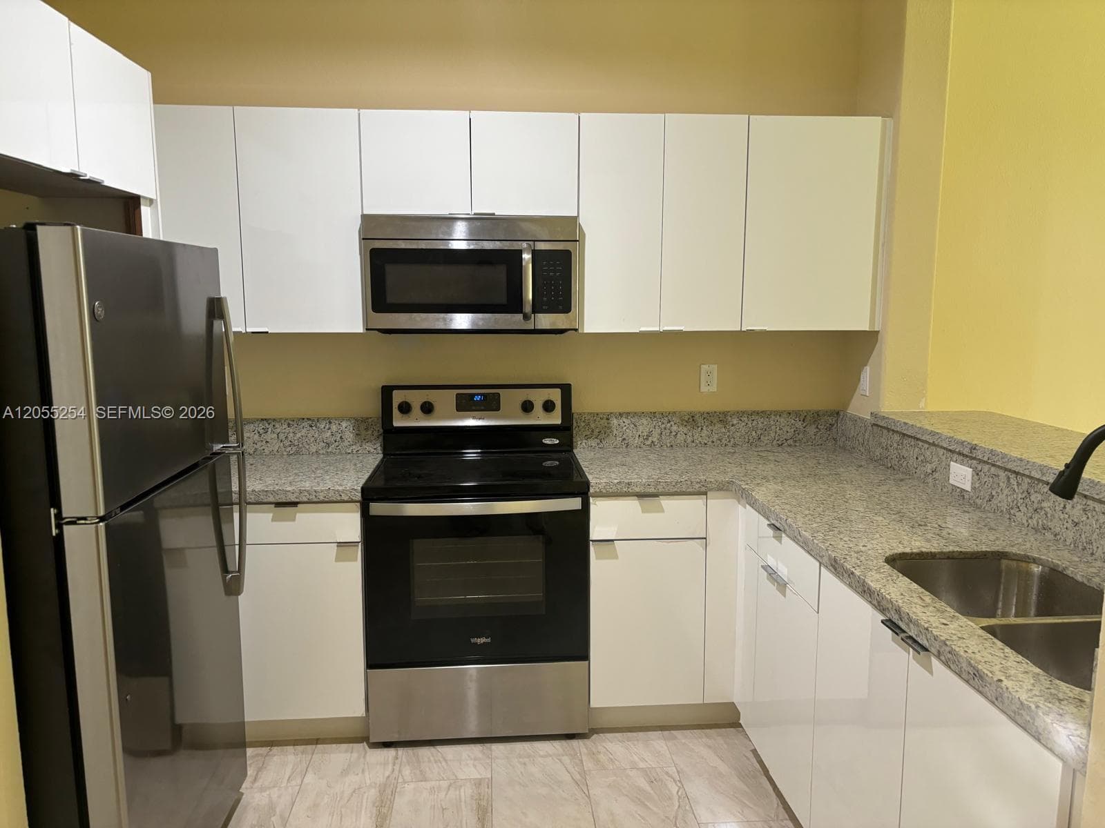 1568 SE 26th St # 204, Homestead, FL 33035 photo 3