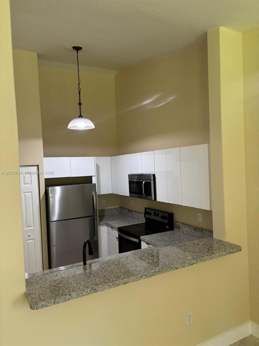 1568 SE 26th St # 204, Homestead, FL 33035 photo 4