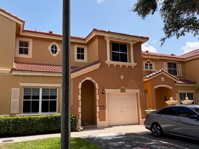 8423 S NW 138th Terrace # 2802, Miami Lakes, FL 33016