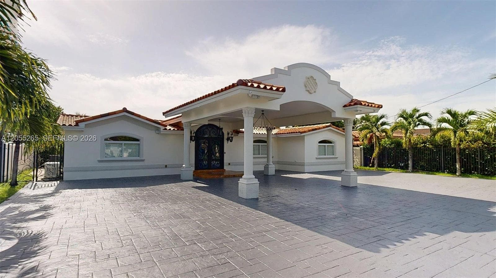 6265 W 10th Ave, Hialeah, FL 33012 photo 2