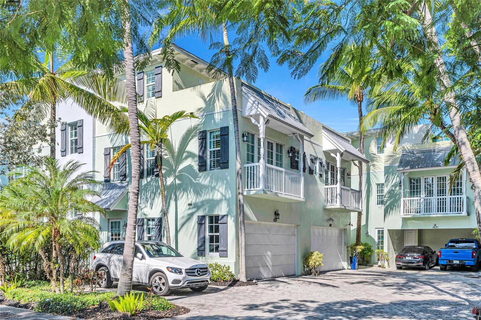 1617 NE 2ND Court, Fort Lauderdale, FL 33301