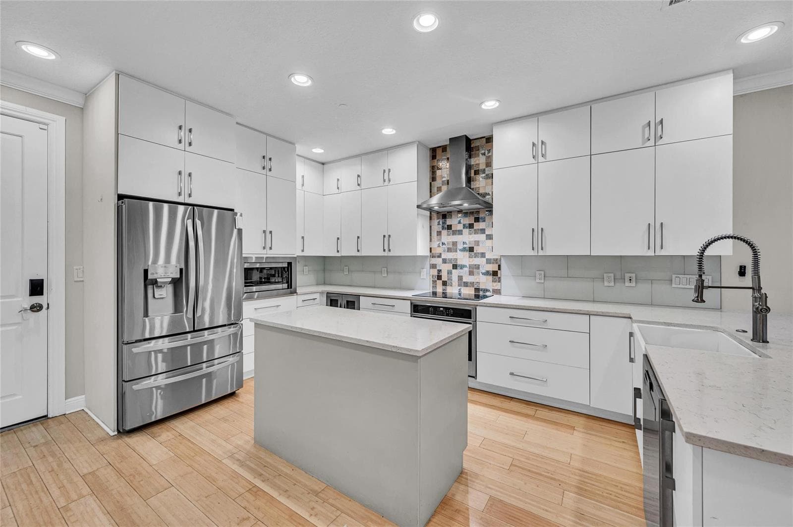 1617 NE 2ND Court, Fort Lauderdale, FL 33301 photo 5