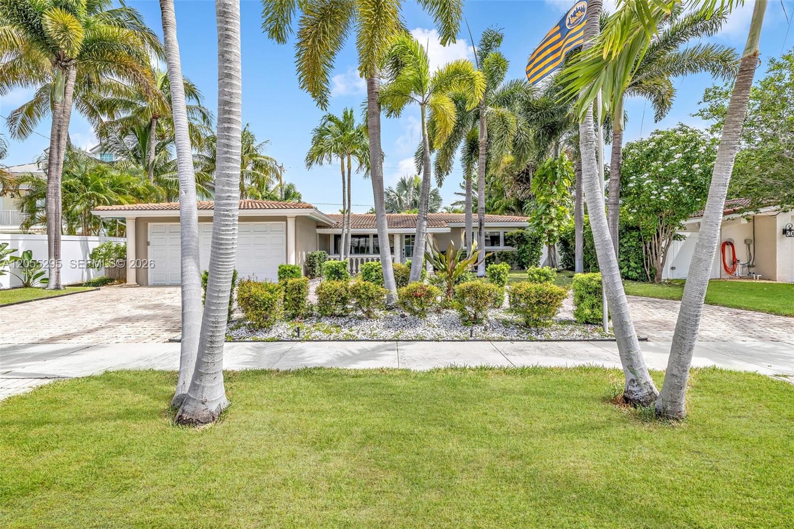 2137 NE 61st Ct, Fort Lauderdale, FL 33308 photo 2