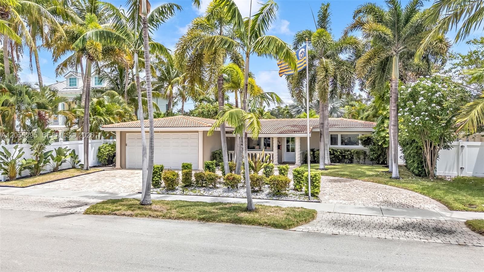 2137 NE 61st Ct, Fort Lauderdale, FL 33308 photo 3