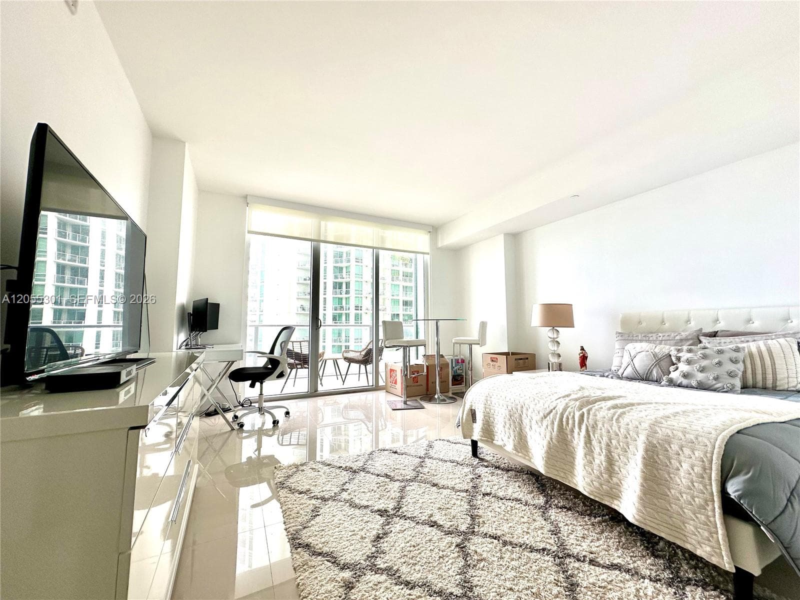 1300 Brickell Bay Dr # 1205, Miami, FL 33131