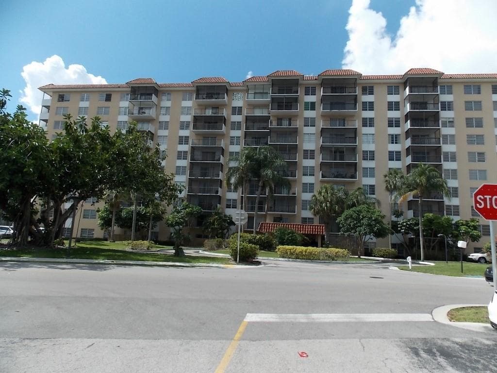 4174 Inverrary Drive # 702, Lauderhill, FL 33319