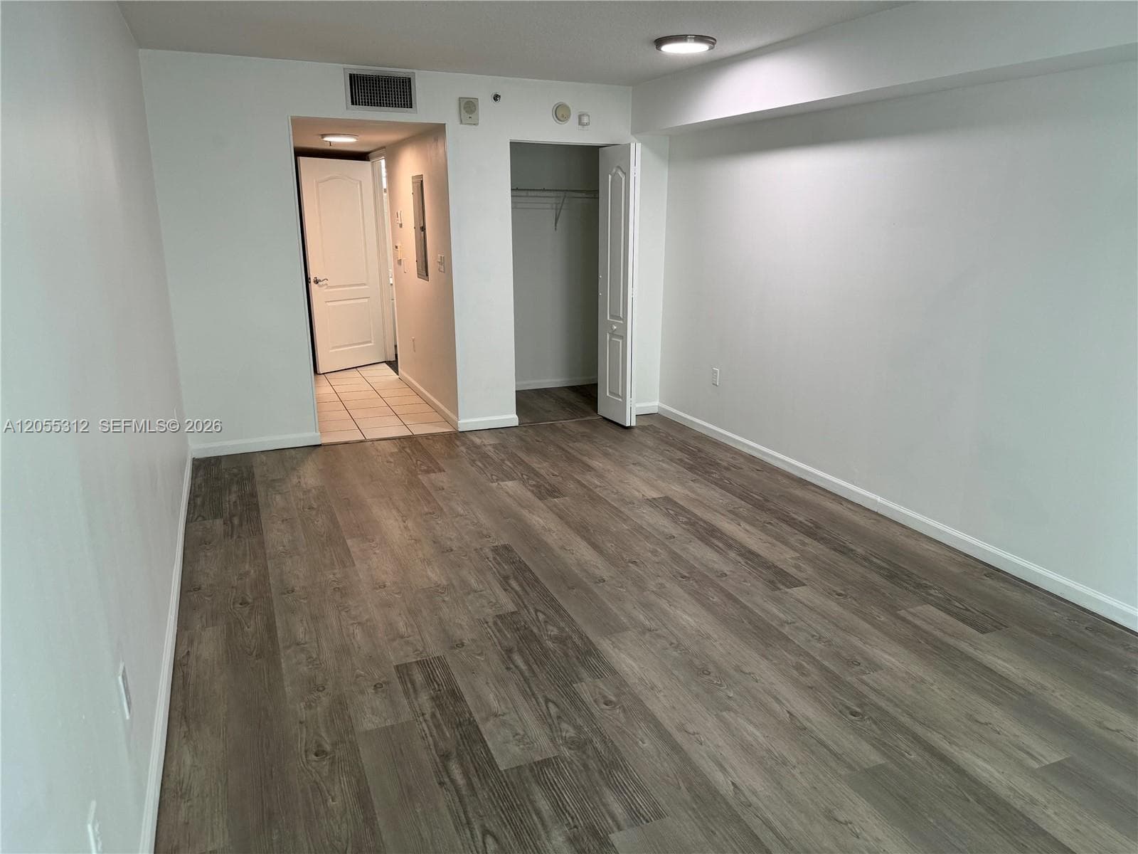 1200 Brickell Bay Dr # 2310, Miami, FL 33131