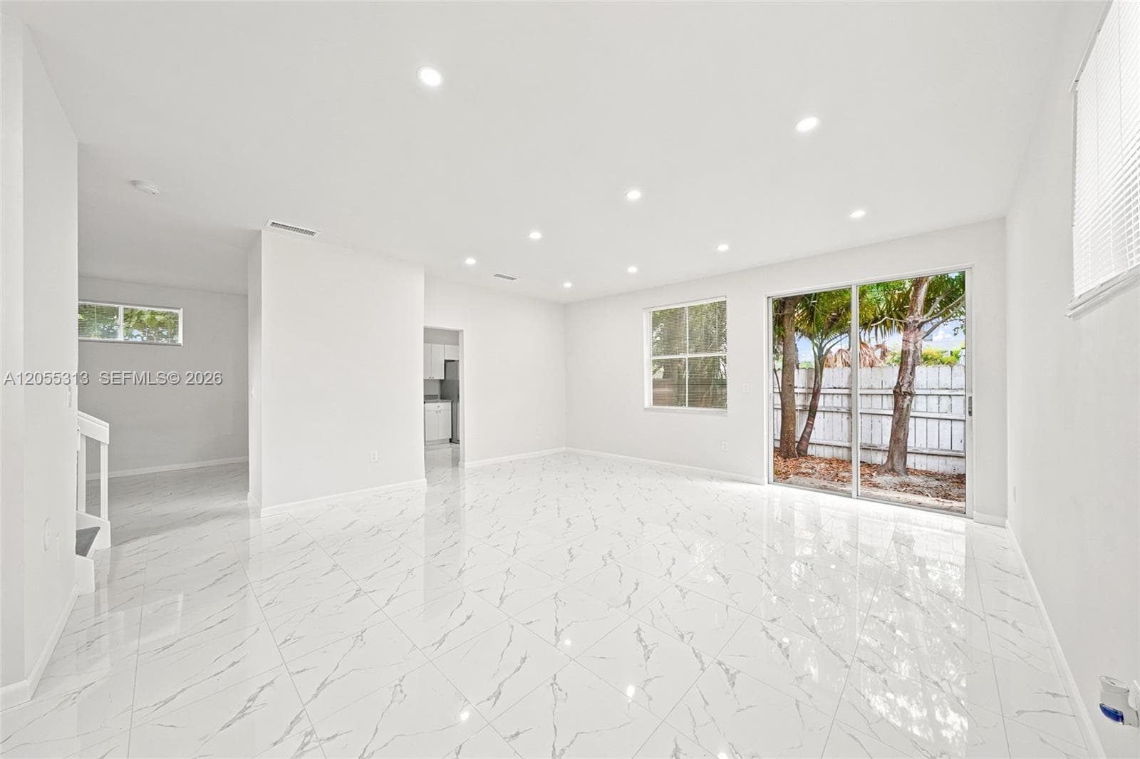 8684 NW 1st St # 0, Miami, FL 33126 photo 5