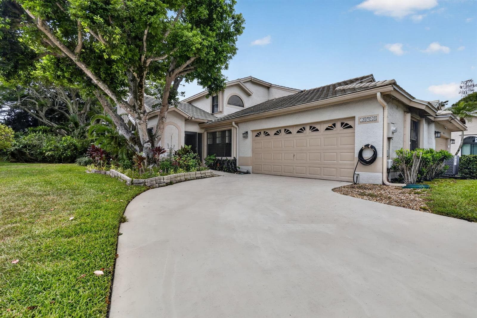 10940 Stafford Circle S, Boynton Beach, FL 33436 photo 2