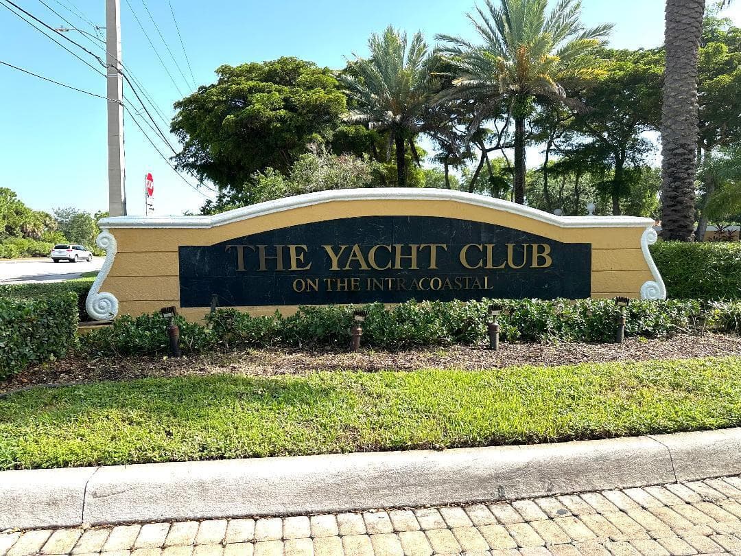 103 Yacht Club Way # 208, Hypoluxo, FL 33462 photo 3