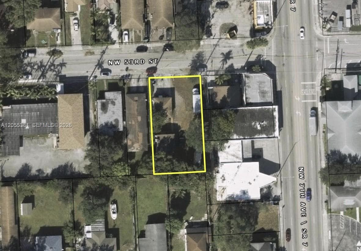 722 / 724 NW 53rd St, Miami, FL 33127 photo 5