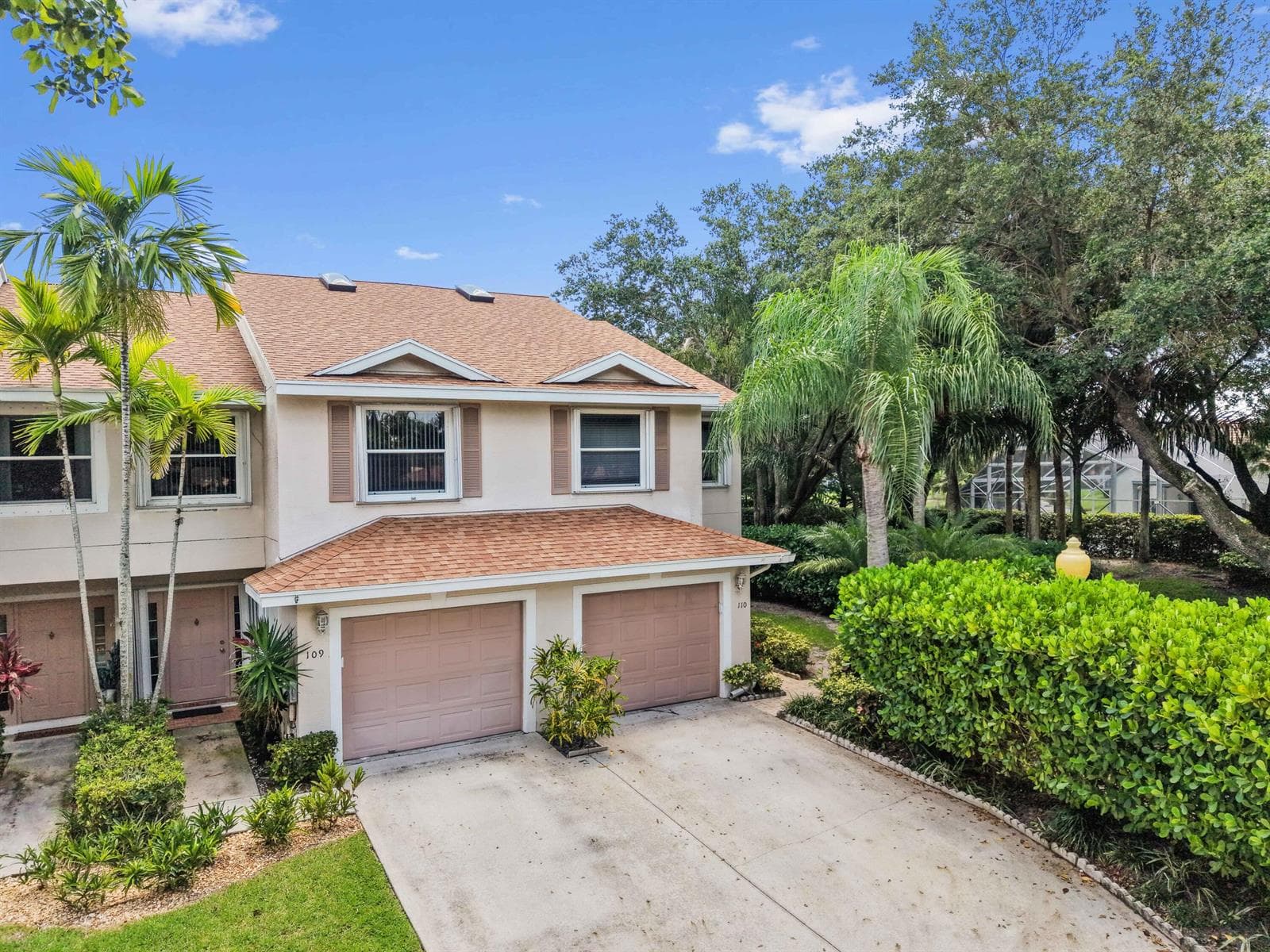 110 Crosswinds Drive, FL 33413 photo 2