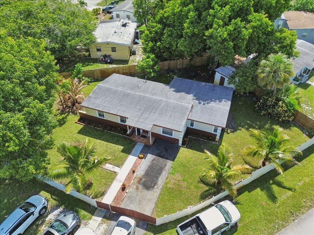 1313 NW 13TH Court, Fort Lauderdale, FL 33311 photo 5