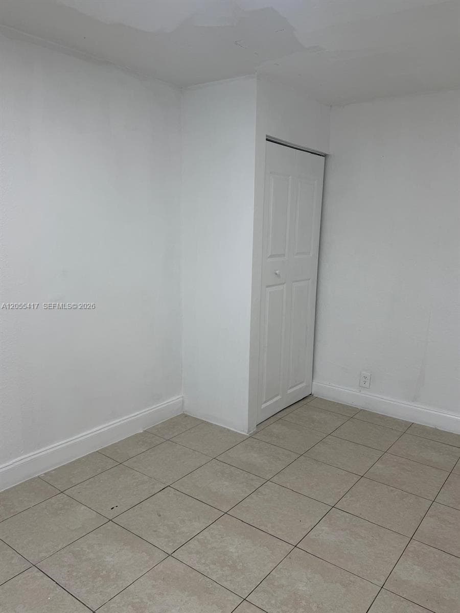 2580 NE 182nd Ter # 2580, North Miami Beach, FL 33160 photo 3