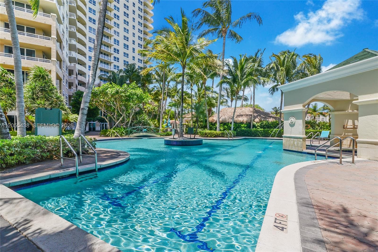 19501 W Country Club Dr # 1705, Aventura, FL 33180 photo 2