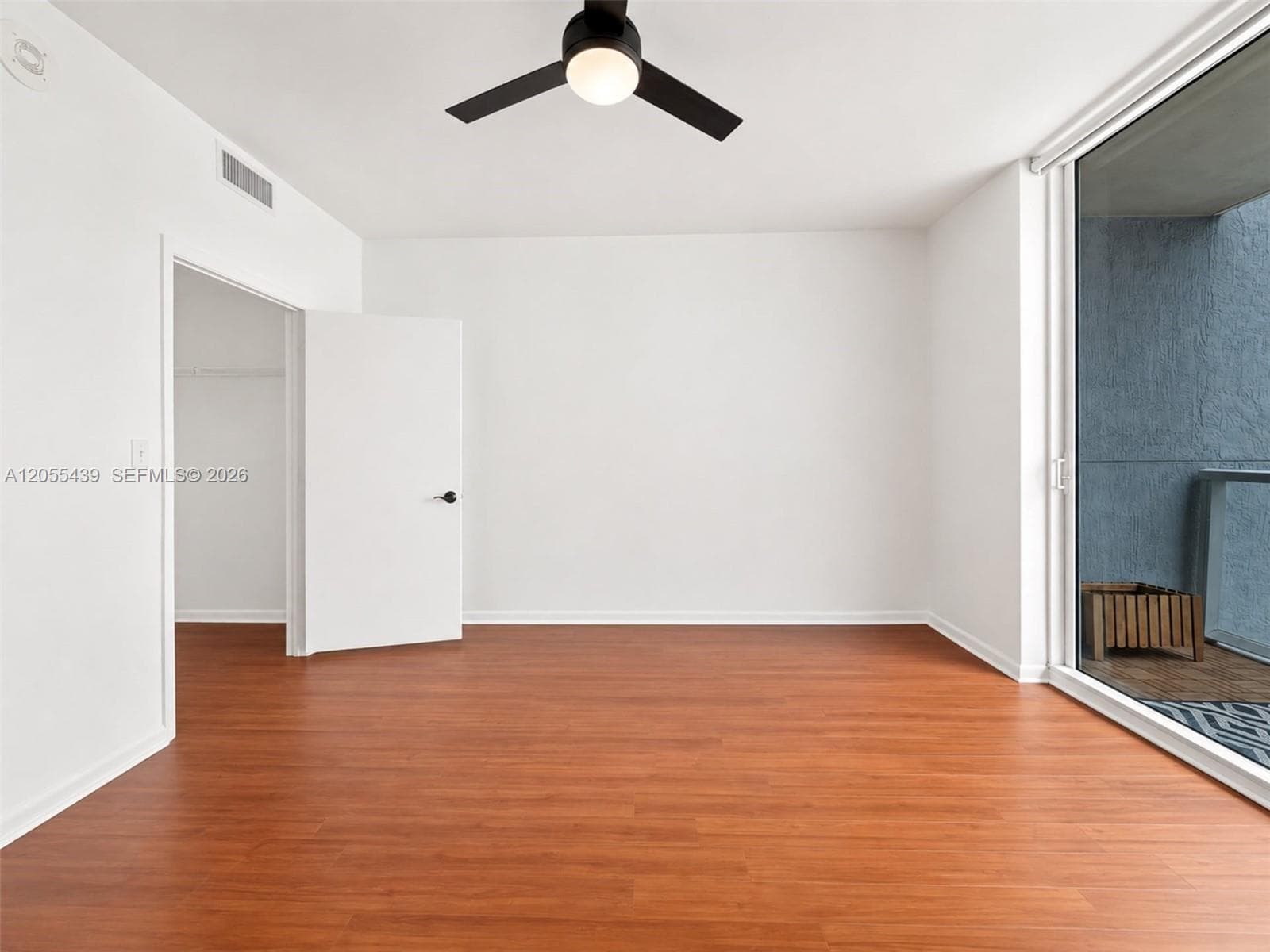 253 NE 2nd St # 1804, Miami, FL 33132 photo 4