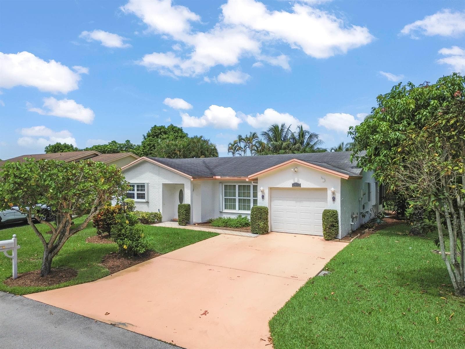 6387 Summer Sky Lane, FL 33463