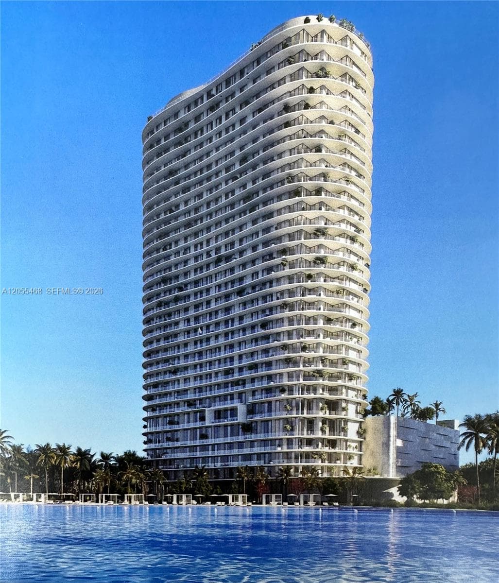 2411 Laguna Cir # 1407, North Miami, FL 33181